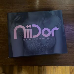 Niidor adhesive bra